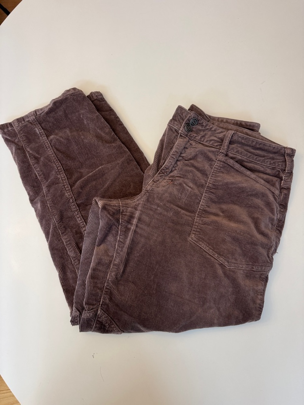 Pilcro Corduroy Pants slightly barrel shaped size 32